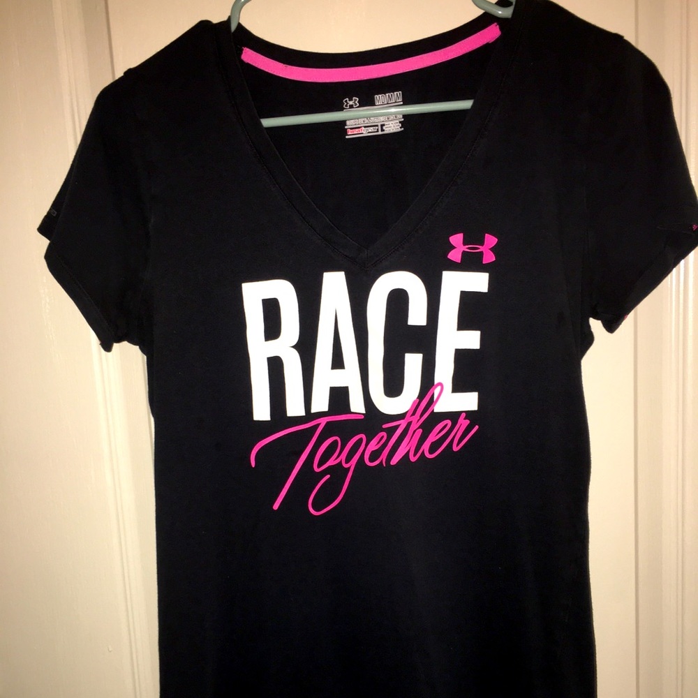 3/$25❗️Sale❗️Ladies Under Armour 💞 Sz Med